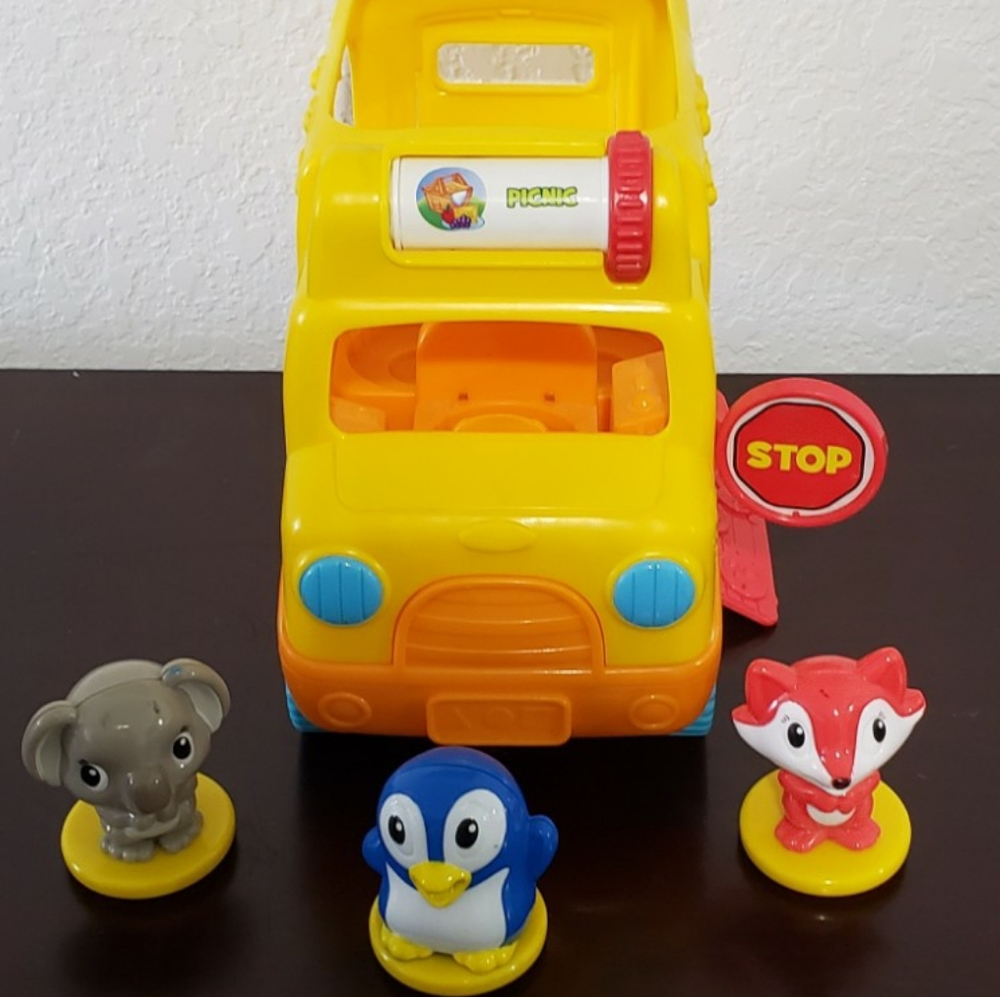 LeapFrog Learning Friends Adventure Bus